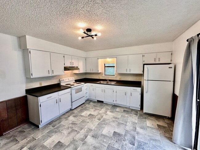 Photo - 2152 N Summit Ave Unidad 2152 n summit ave