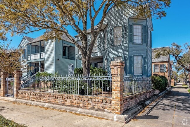 Building Photo - Galveston Unit D Rental