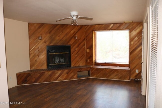 Photo - Super Northwest Location! Lovely spacious 3 bedroom, 2 bath home with large back yard