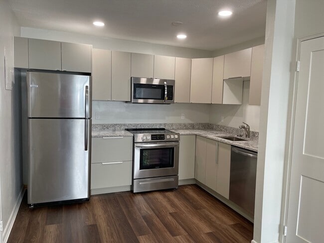 Building Photo - 461 Washington St Unit 305 Rental