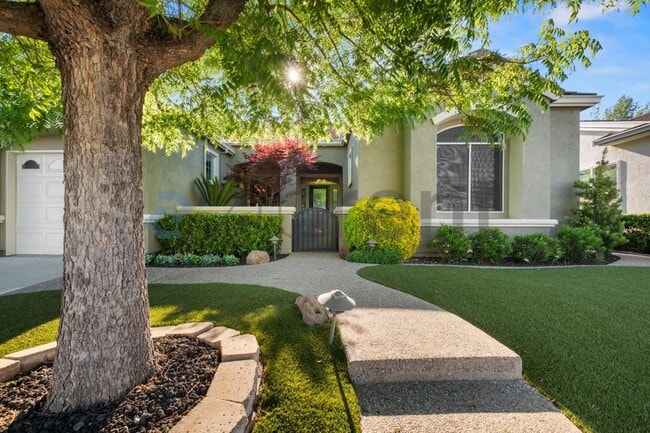 Photo - 316 Burr Knot Way