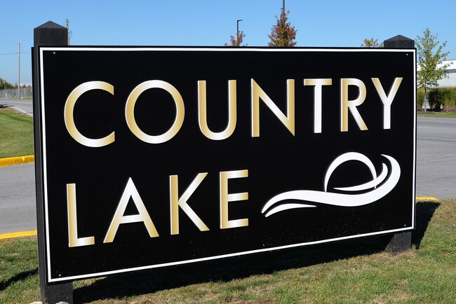 Country Lake Townhomes - Country Lake Townhomes