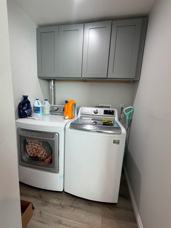 744 Lime Ave Unit B