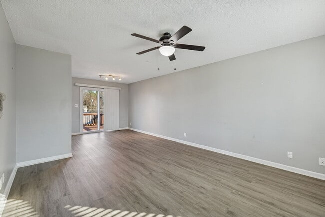 Photo - 342 Brook Mead Dr