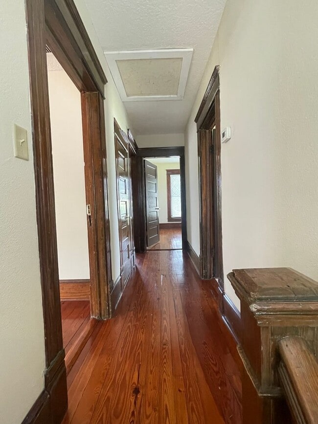 Photo - SIL1739      8 Unit 1739  SILVER STREET