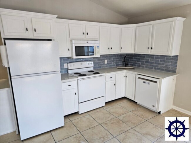 Photo - 5104 Gulf Dr