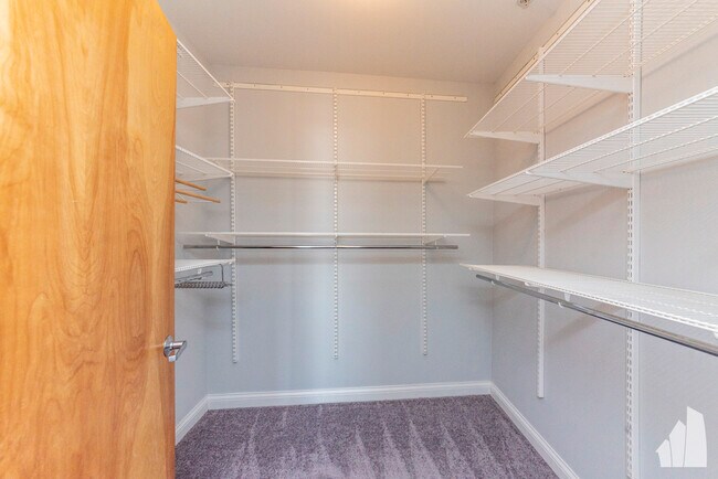 Photo - 1444 N Orleans St Unidad 008A