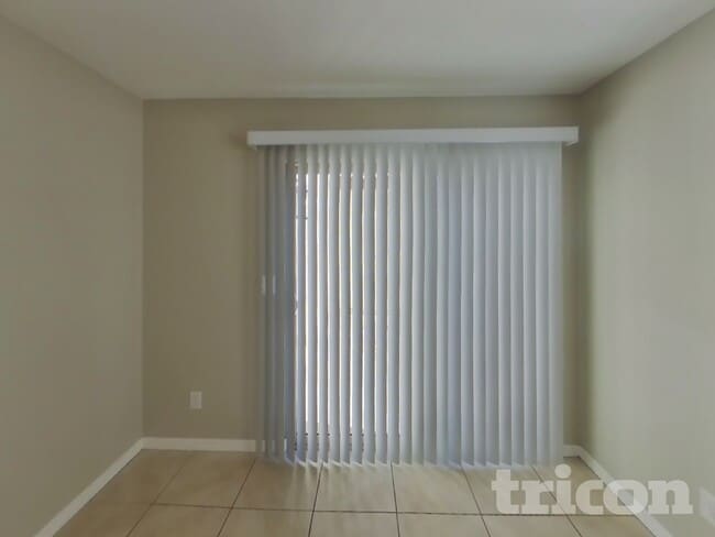 Photo - 8235 W Illini St