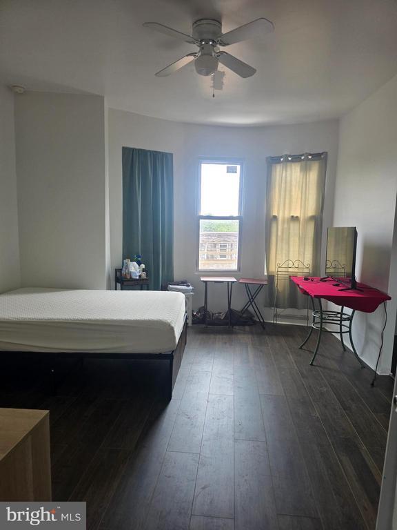 Building Photo - 4328 Frankford Ave Unit 3RD FLOOR  (3A) Rental