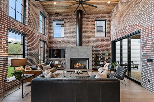 Photo - 2526 W Rustic Frg St