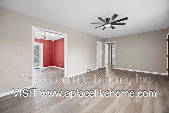 Photo - 6535 Melrose Ln