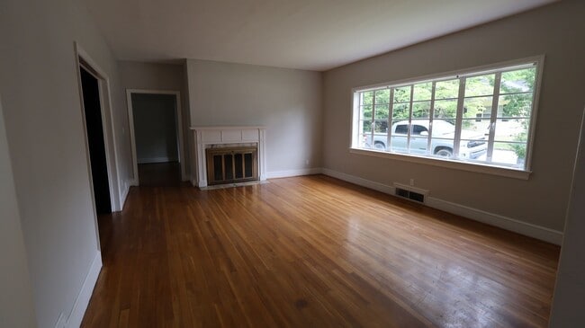 Photo - 7 Eastridge Ct