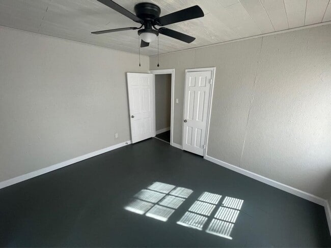 Photo - 3116 Alamo Ave