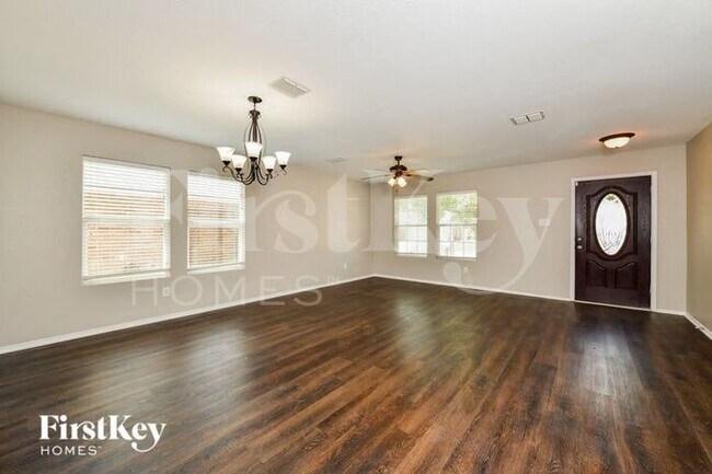 Photo - 1836 Kittredge Way