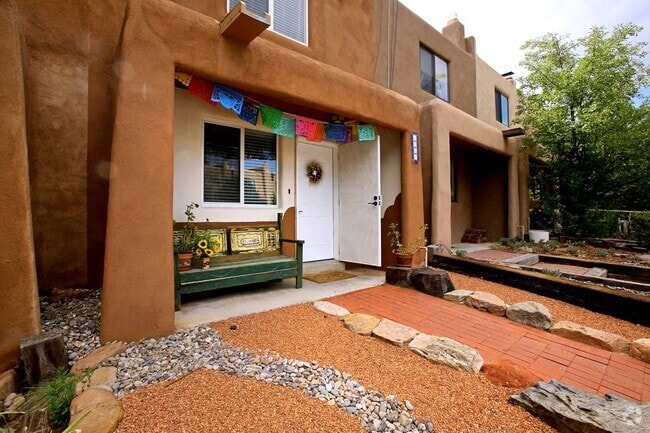 Building Photo - 1572 Avenida de Las Americas Rental