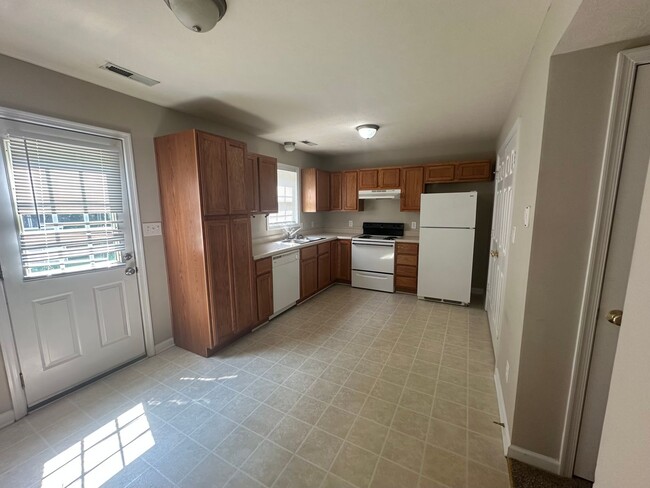 Photo - 131 Primrose Ln Apartment Unit A
