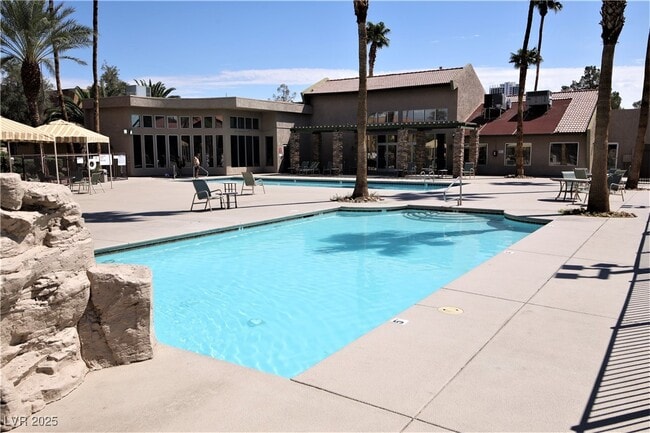 Building Photo - 5405 Indian River Dr Unit 387