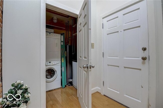 Photo - 714 Buchanan St Unit 18