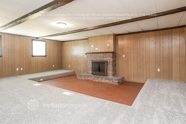 Photo - 1321 Laura Ln
