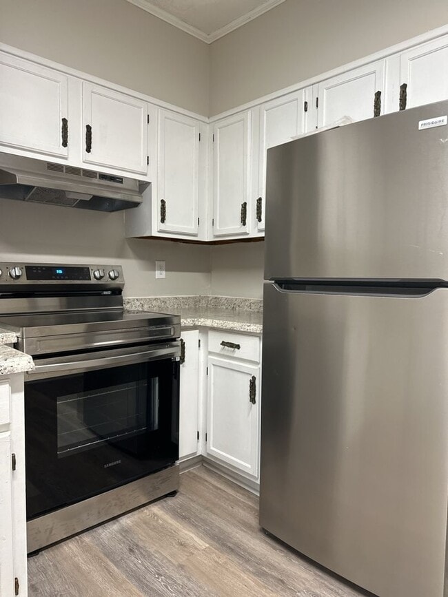 Photo - Charming 2-bedroom, 1-bathroom home