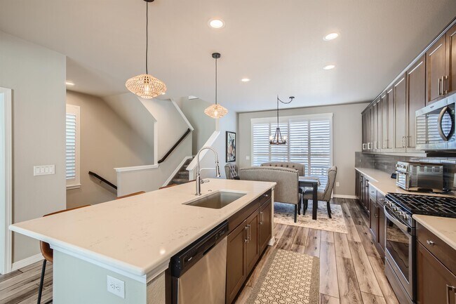 Photo - 11241 Modern Mdw Lp