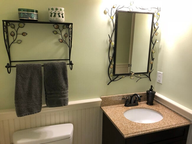 Photo - 140 Concord St