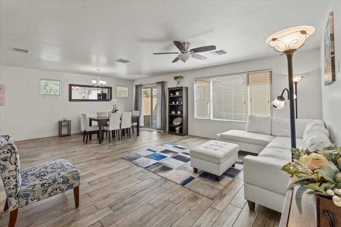 Photo - 1317 N Balboa