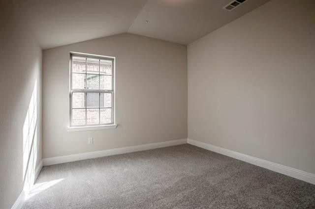 Photo - 930 Estelle Dr