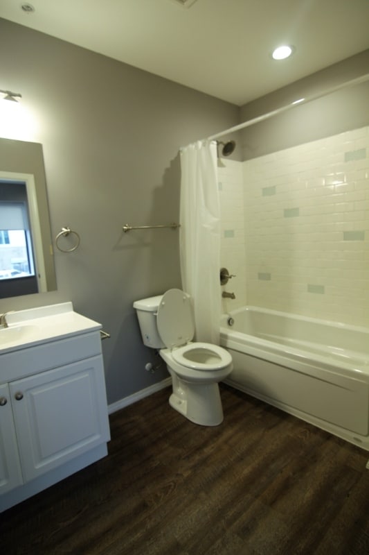 Photo - 1306 E 11th St Unit 9