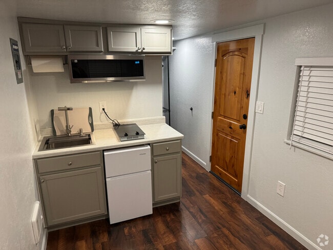 Building Photo - 13755 8th Ave SW Rental