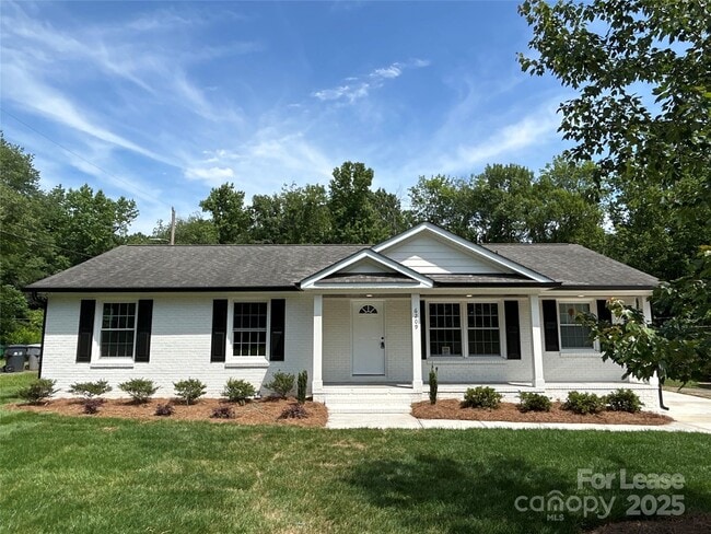 Building Photo - 6209 Idlebrook Dr Rental