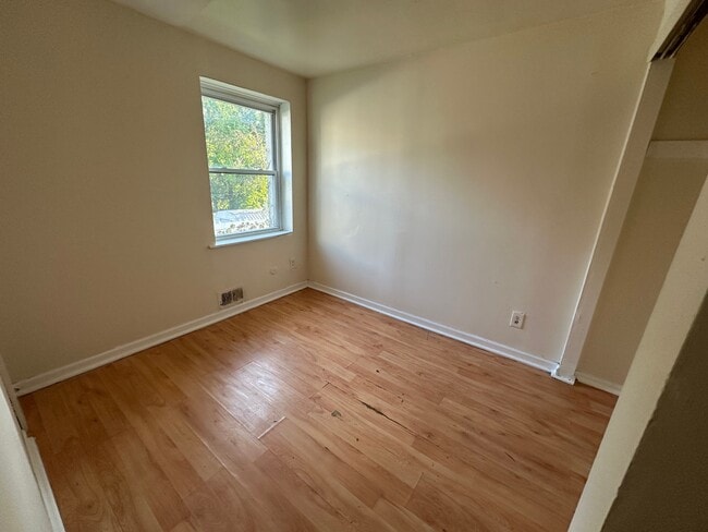 Photo - 5829 Wakefield St Casa