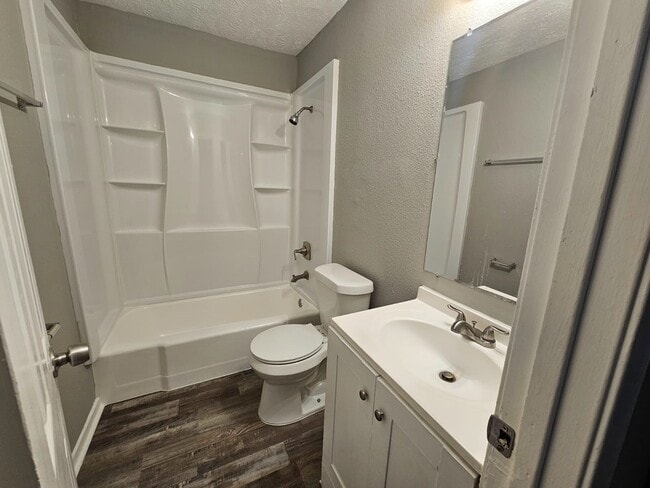 Building Photo - 3633 N MacGregor Way Unit 13