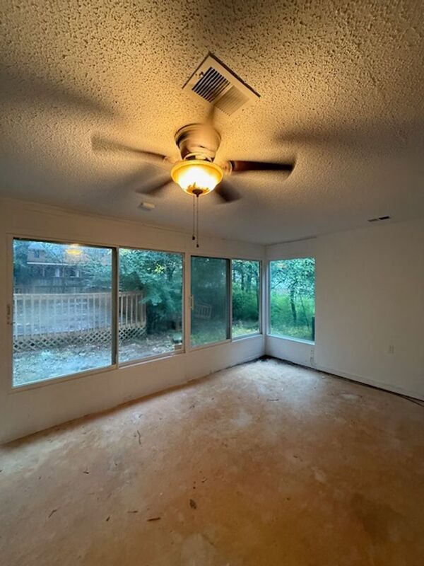 Photo - 8367 Chippingham Dr