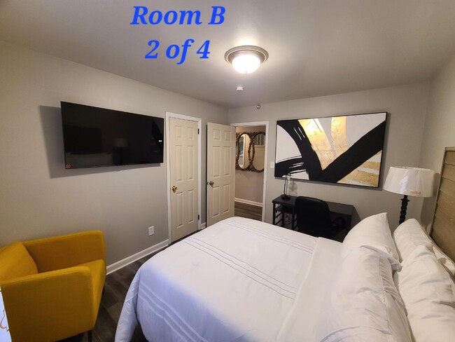 Photo - 3100 Graymont Dr