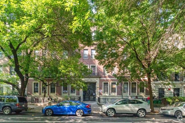 Building Photo - 417 St Johns Place