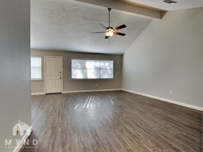 Photo - 11923 Medicine Bow Cir