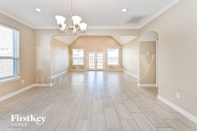 Photo - 215 Brazos Dr