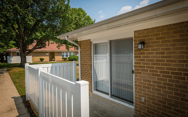 Crossland Apartments