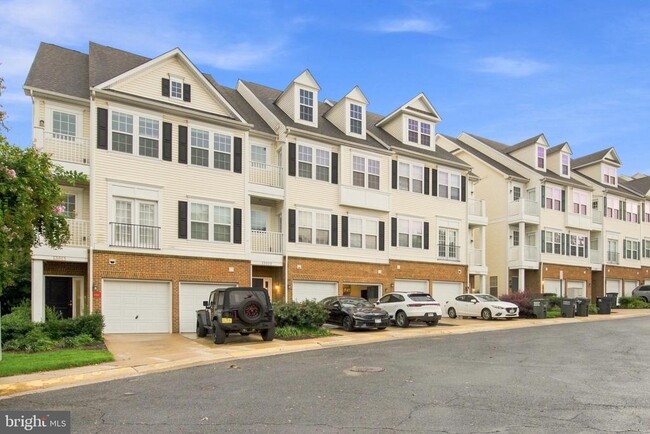 Photo - 13913 Hollow Wind Way