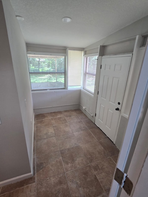 Photo - 10242 Westmar Rd