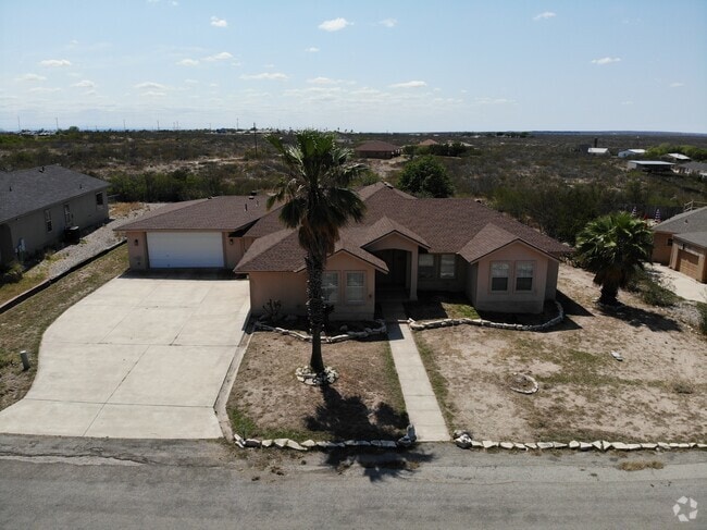 Building Photo - 123 La Paloma Dr Rental