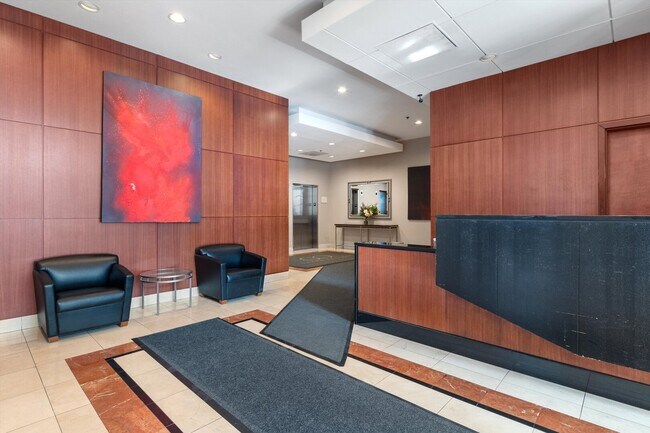 Photo - 330 W Grand Ave