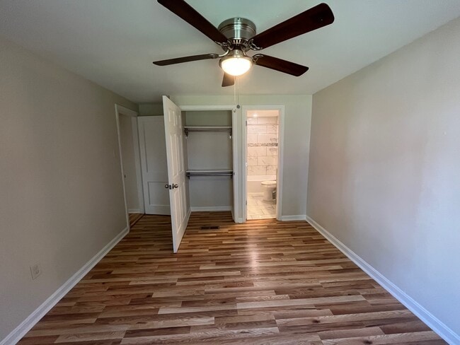 Photo - 6810-6834 Meade St