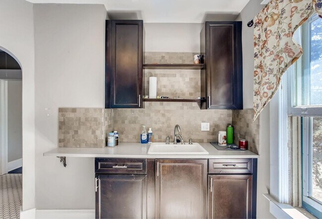 Photo - 1 Bedroom, 1 Bath blocks from Downtown Longmont Unit B