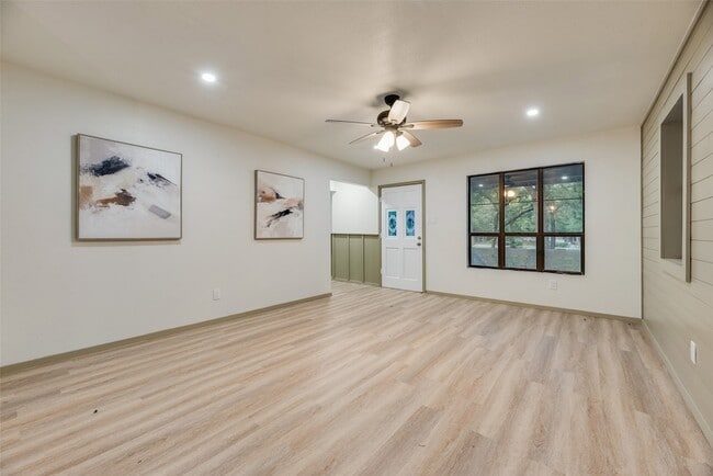 7680 Private Rd 2576