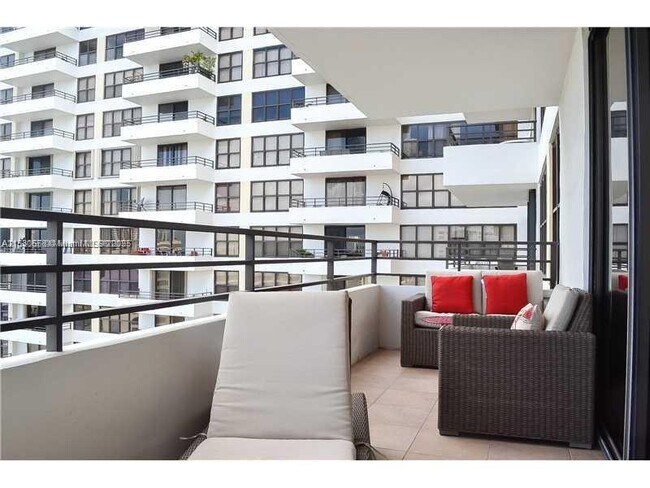 Photo - 2500 Parkview Dr Unit 1919