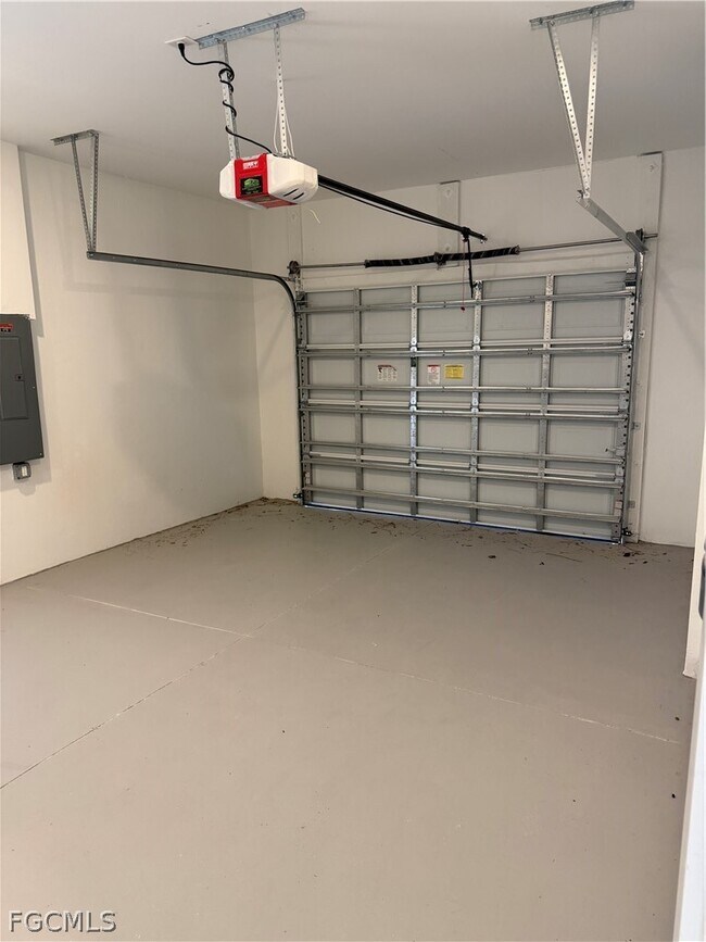 Photo - 4717 28th St SW