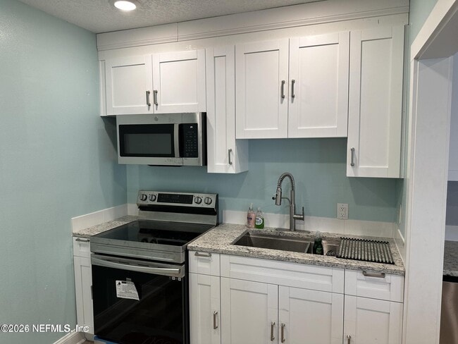 Photo - 6660 Oriole Ave