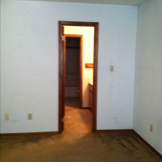 Photo - 273 Norman Dr